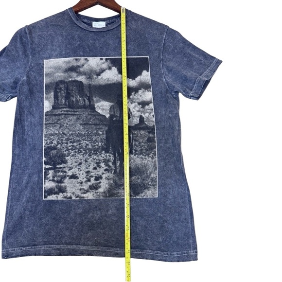 West of Melrose Grey Distressed Western Graphic Cowboy Desert T-Shirt - Picture 11 of 11